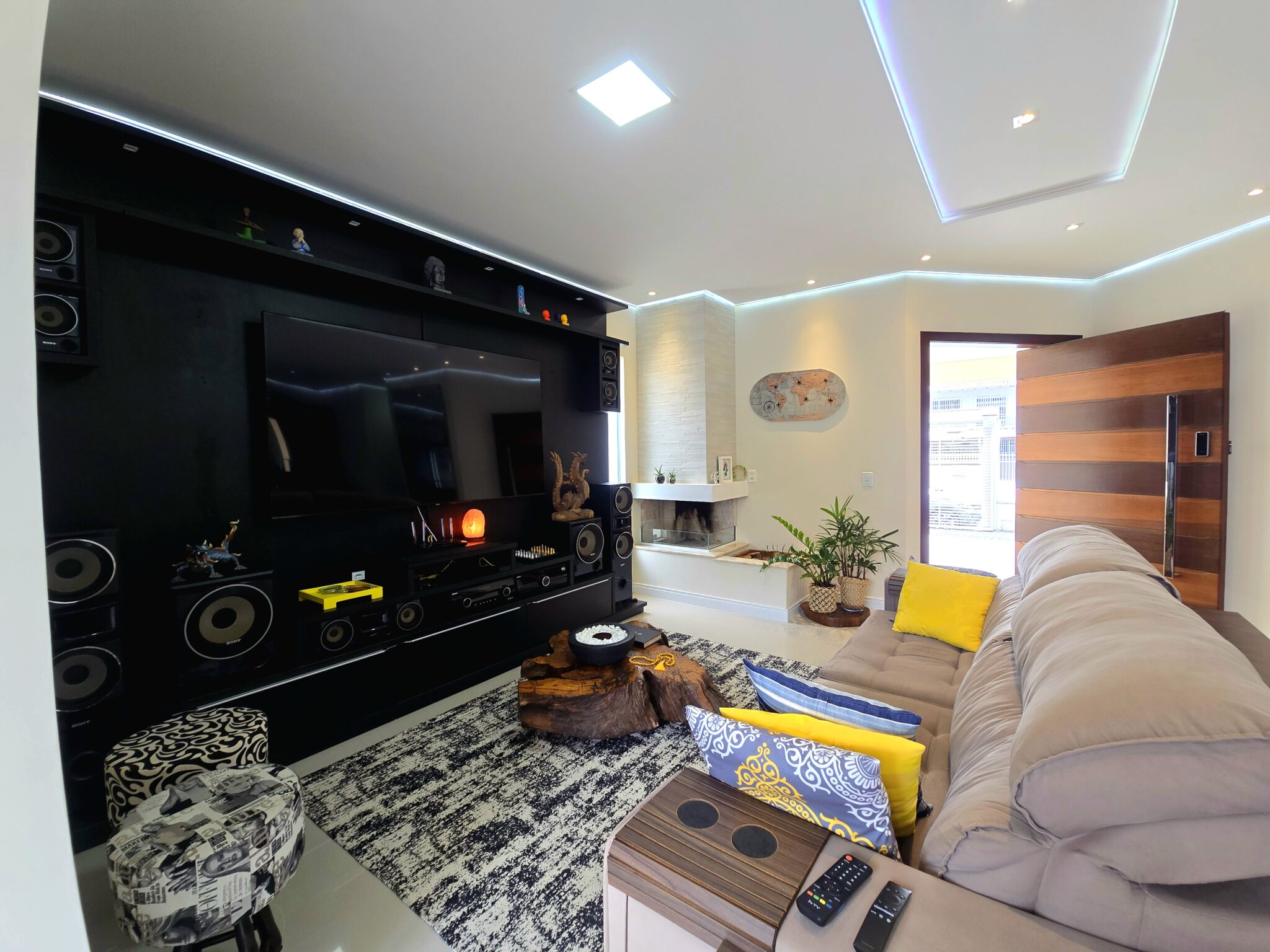 Casa de Alto Padrão á Venda no Gravatá em Navegantes Casa de Alto Padrão á Venda no Gravatá em Navegantes