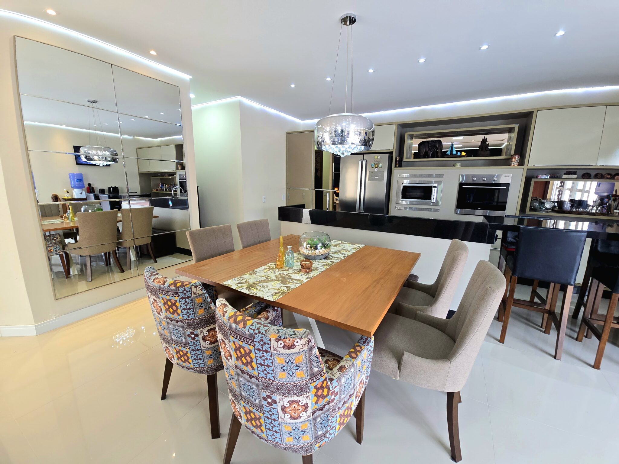 Casa de Alto Padrão á Venda no Gravatá em Navegantes Casa de Alto Padrão á Venda no Gravatá em Navegantes