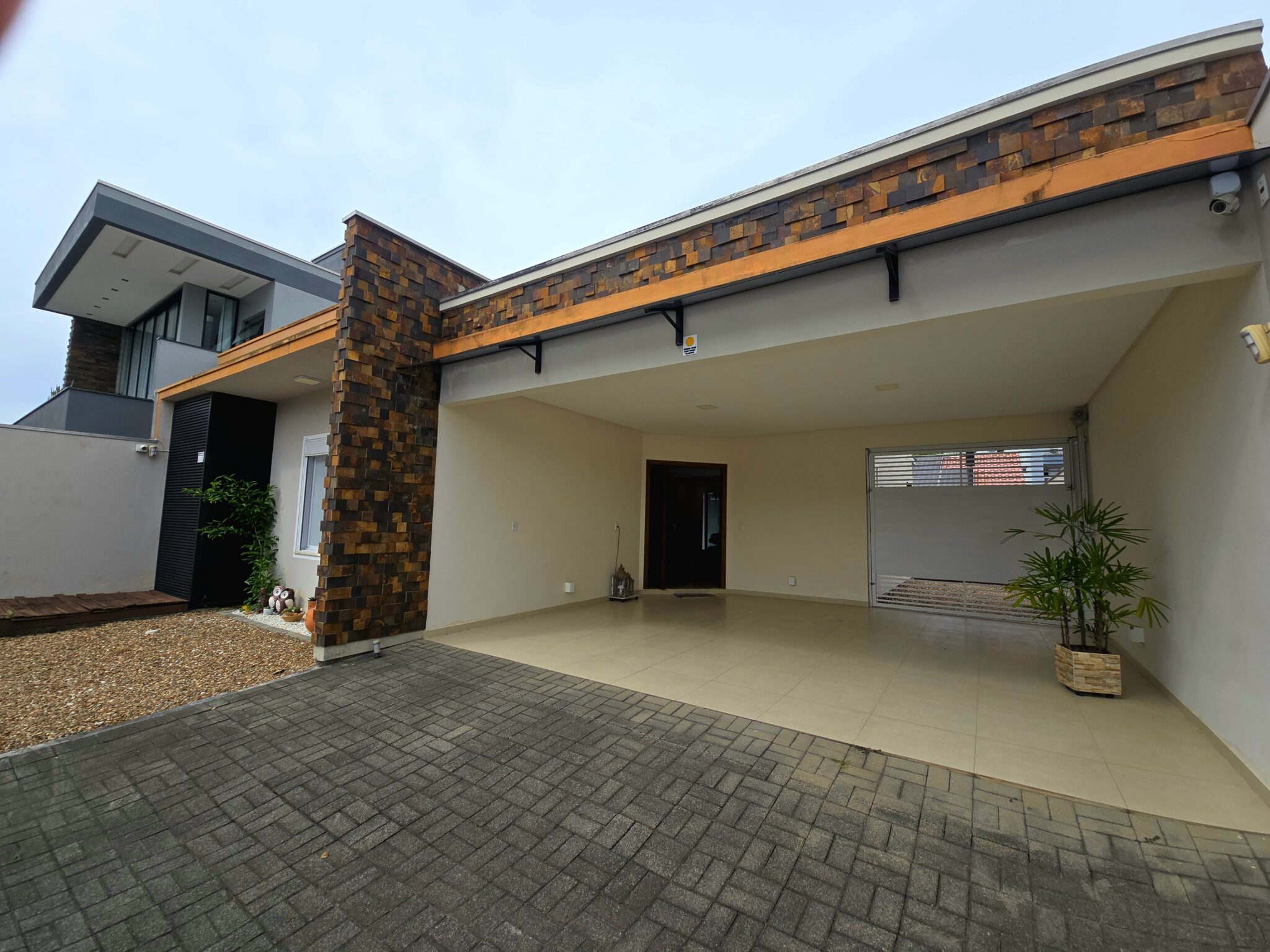 Casa de Alto Padrão á Venda no Gravatá em Navegantes Casa de Alto Padrão á Venda no Gravatá em Navegantes